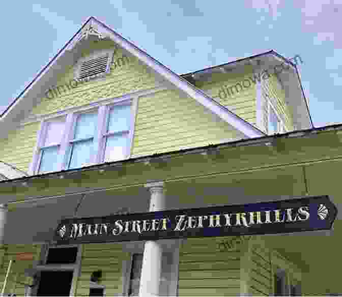 A Bustling Main Street In Zephyrhills, Lined With Historic Buildings And Horse Drawn Carriages Zephyrhills (Images Of America) Madonna Jervis Wise