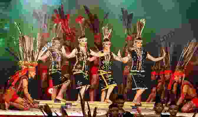 Traditional Cultural Dance In Sabah Borneo: Sabah Sarawak Brunei (Bradt Travel Guides)