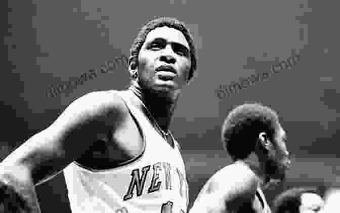 Willis Reed In Action For The New York Knicks Willis Reed: Information Career Personal Life And Awards About Willis Reed